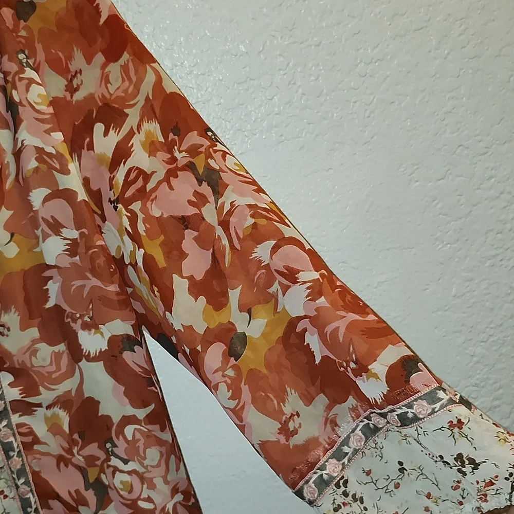 DRESS BARN TOP SIZE SM - Picture 2 of 4